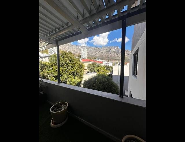 2 BEDROOM APARTMENT TO LET IN VREDEHOEK